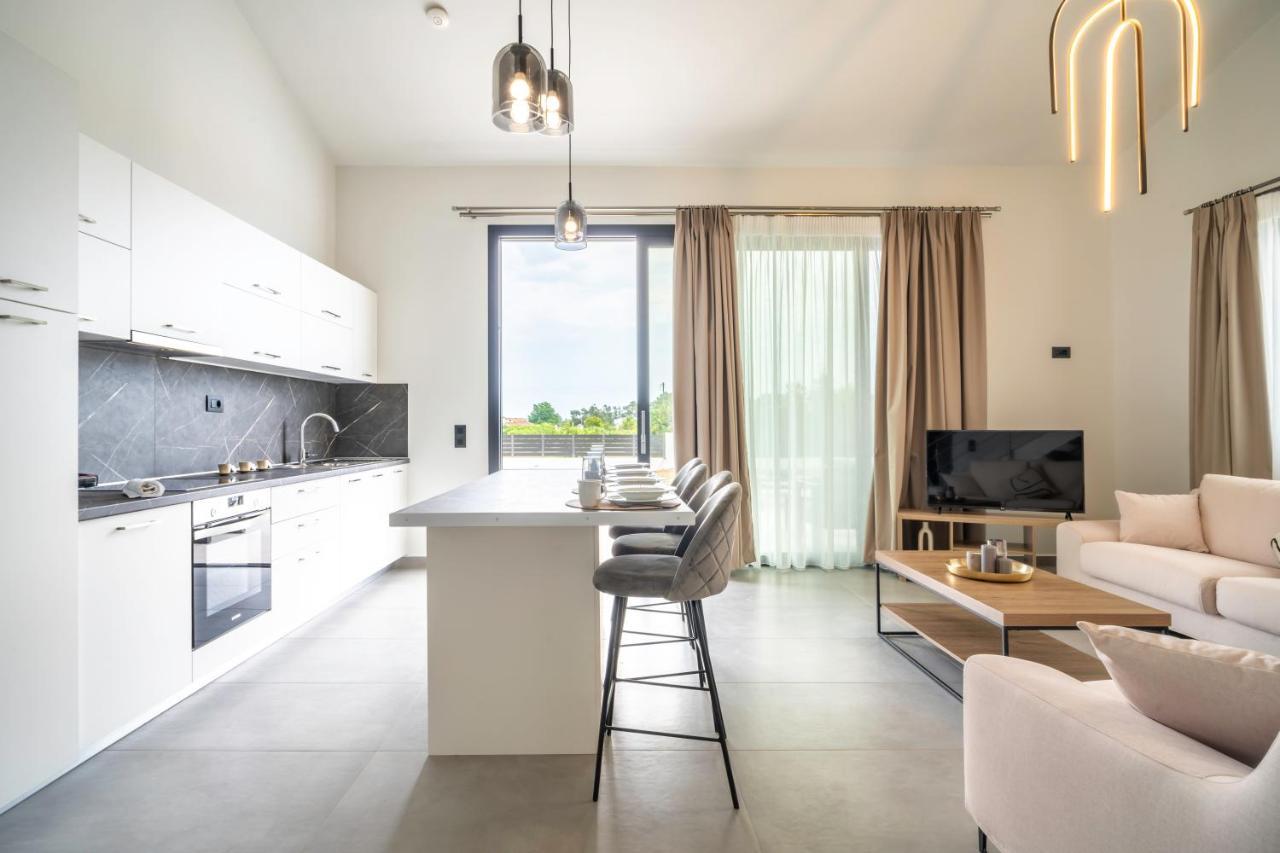 Vathy Apartment *