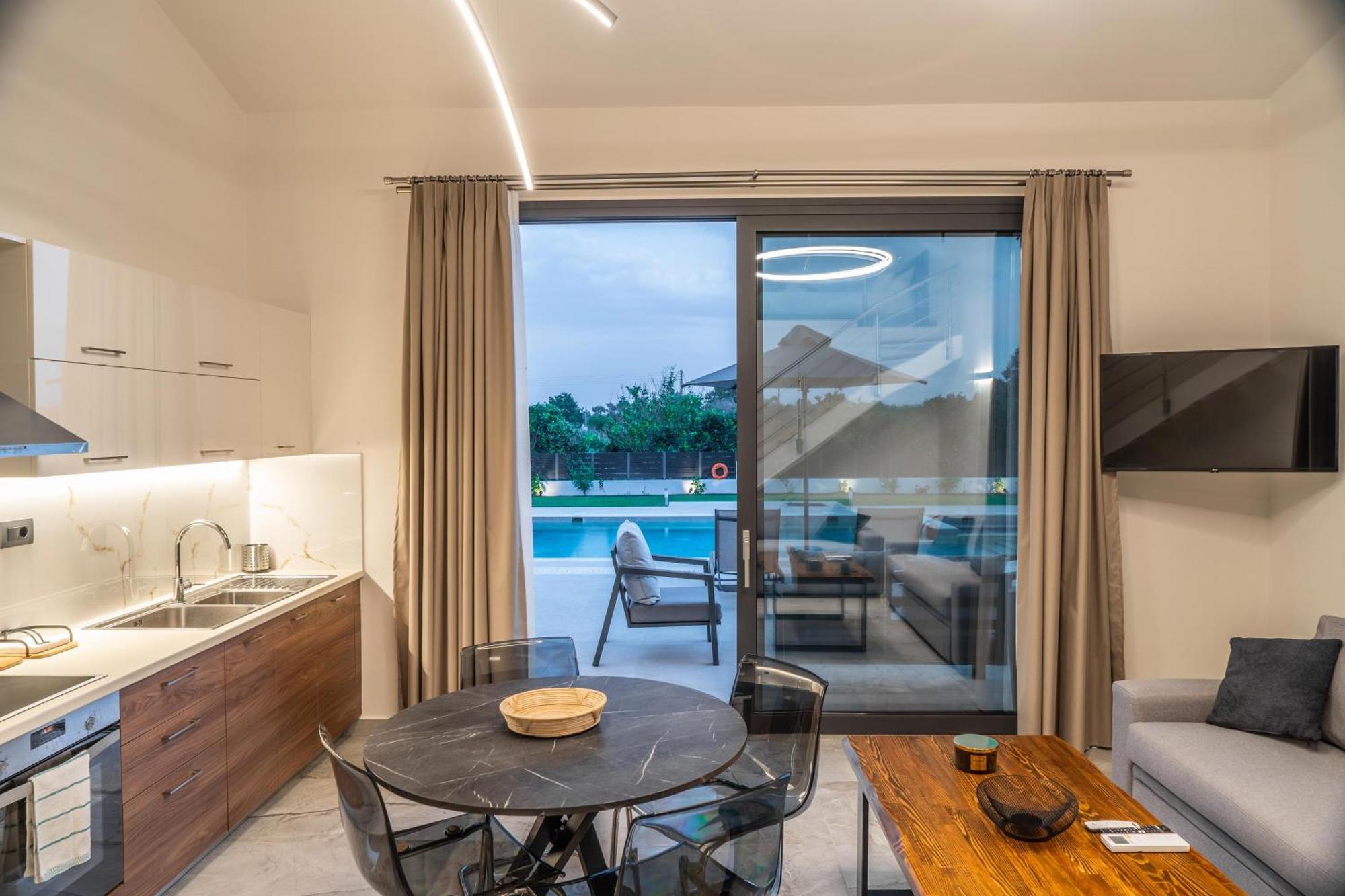 Vathy Apartment *